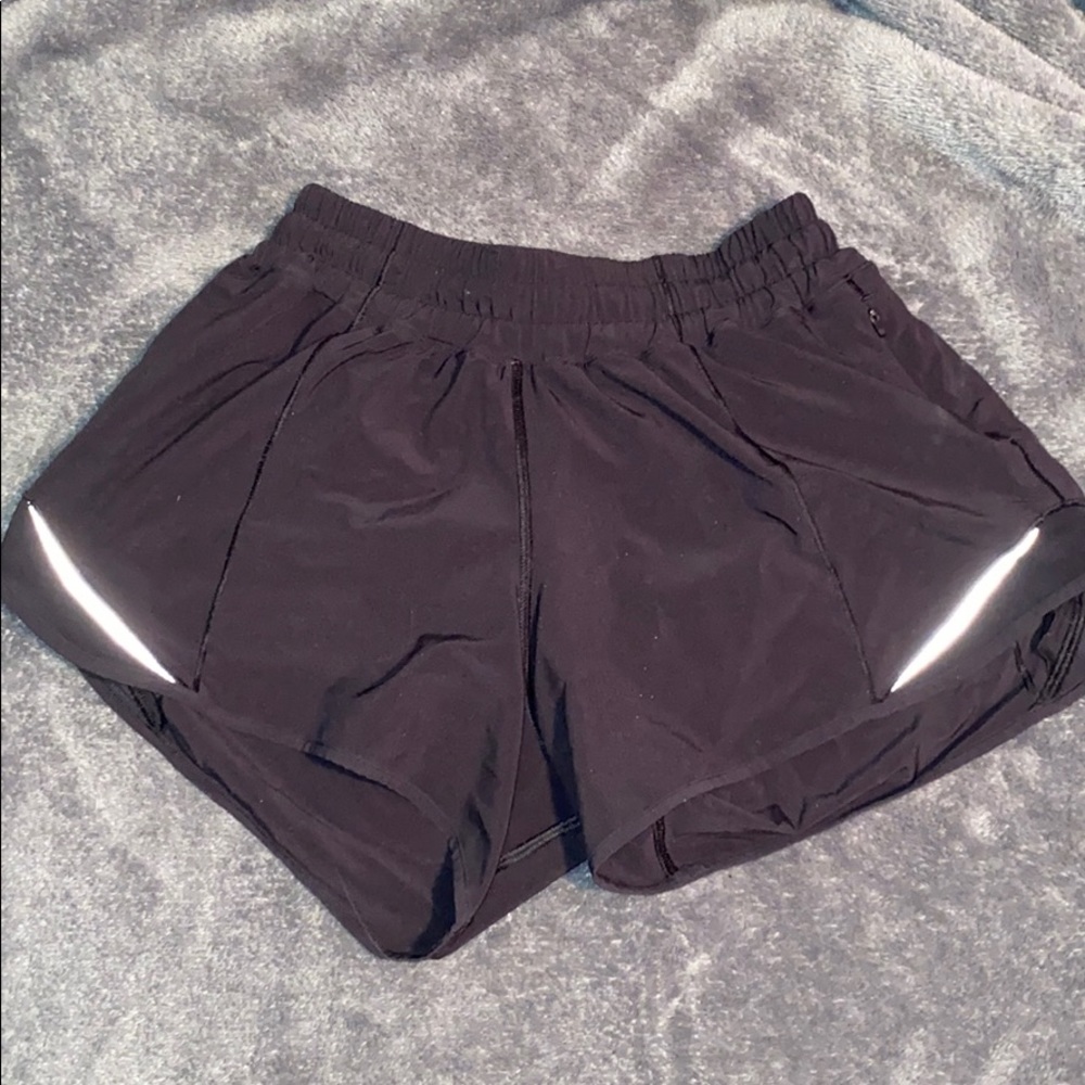 lululemon hotty hot shorts